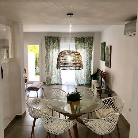 Gatu Conil Sunset Casa Junto El Mar Con Jardin Privado, Parking Gratis Y Piscina Comun -Mayores De 21 Anos Y Familias