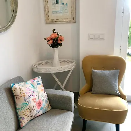 Будинок відпочинку Gatu Premium Conil Sunset House Con Piscina, 3 Dormit, 3 Banos, Jardin Privado , Wifi Y Parking, Preferente Mayores De 21 Anos Y Familias