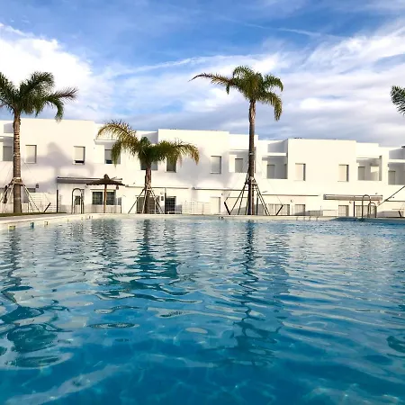 Gatu Conil Sunset Casa Junto El Mar Con Jardin Privado, Parking Gratis Y Piscina Comun -mayores De 21 Anos Y Familias Prázdninový dům *